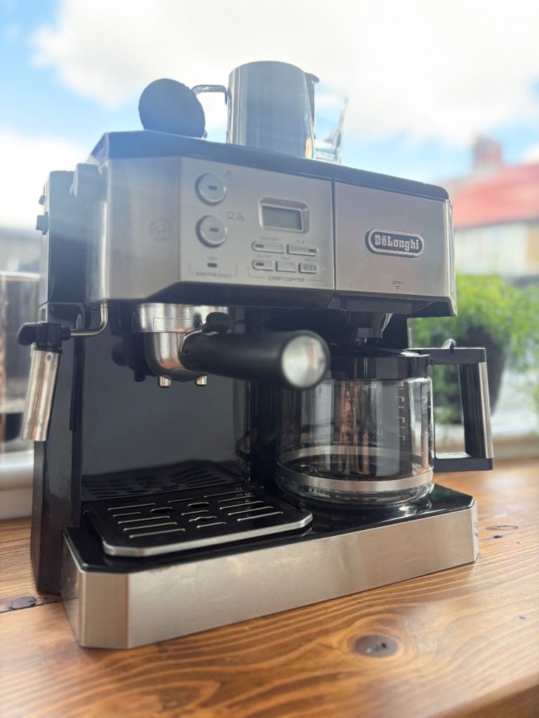 DeLonghi Espresso and Drip Coffee Machine – Good Condition
