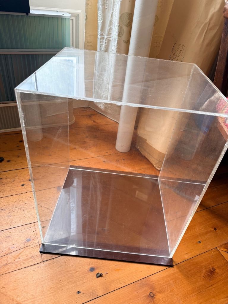 Perspex Display Case with Base. Taxidermy, Model or Artwork Display. 52H x 38W x 43D cms