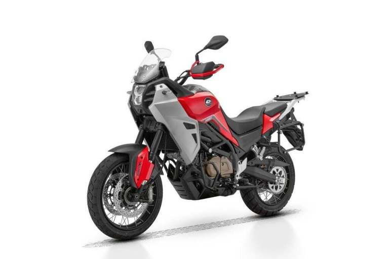 2026 QJMOTOR SVT 650 650 Adventure Tourer Petrol Manual Euro 5 (76 ps) Adventure PETROL Manual