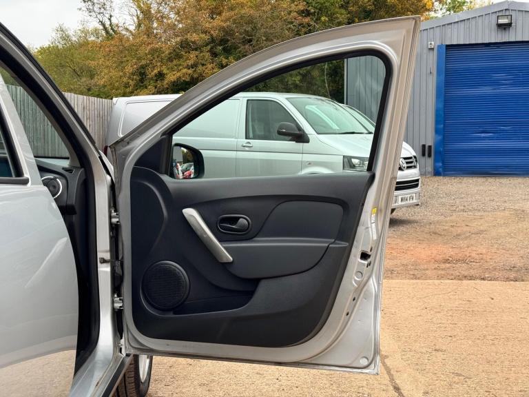 2016 Dacia Sandero Stepway 0.9 TCe Laureate Euro 6 (s/s) 5dr HATCHBACK Petrol Manual