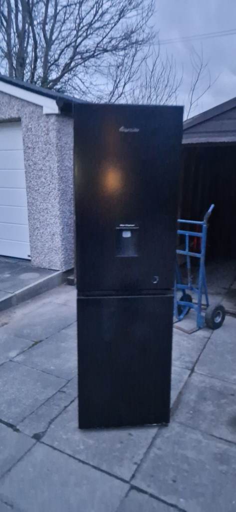 Fridge Freezer with Water Dispenser 