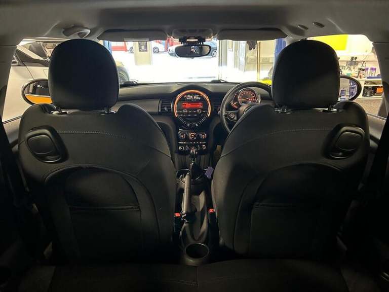 2017 MINI Hatch 1.5 Cooper Hatchback 3dr Petrol Manual Euro 6 (s/s) (136 ps) Hatchback Petrol Manual