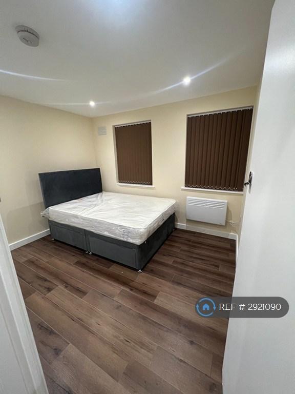Studio flat in Hayes Middlesex, Hayes, UB3 (#2921090)