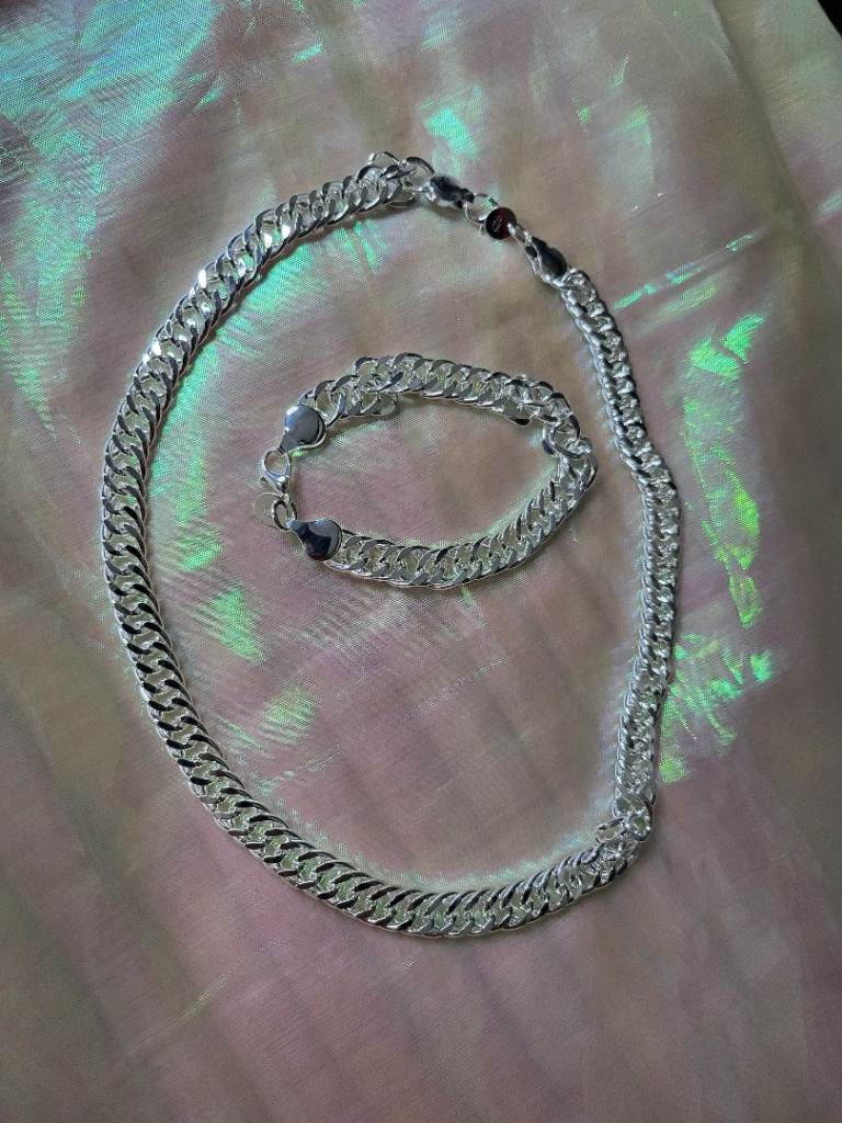 Sterling silver Chain Necklace and Bracelet Set - As Good As New