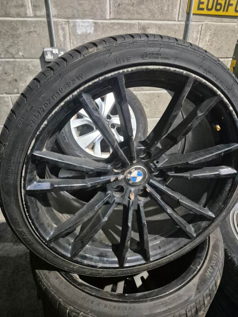 Bmw alloys wheels 320d for sale