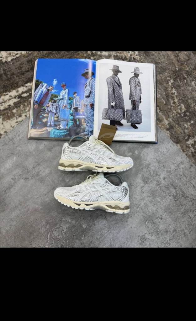 ASICS GEL-KAYANO 14 Trainers – White, As Good As New