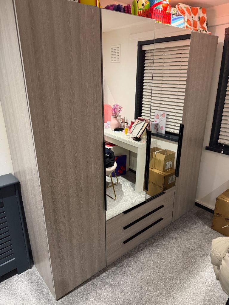 Wardrobe - 4 door, 3 drawer - Used