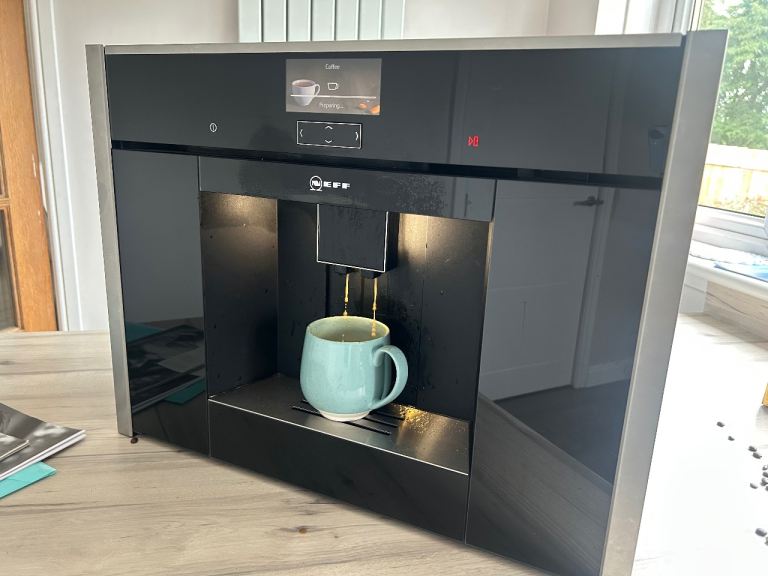 Neff Built-In Coffee Machine N90 - Stylish Black and Silver