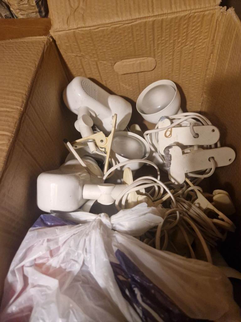 Box of White Clip-On Spotlight Lamps – Good Condition