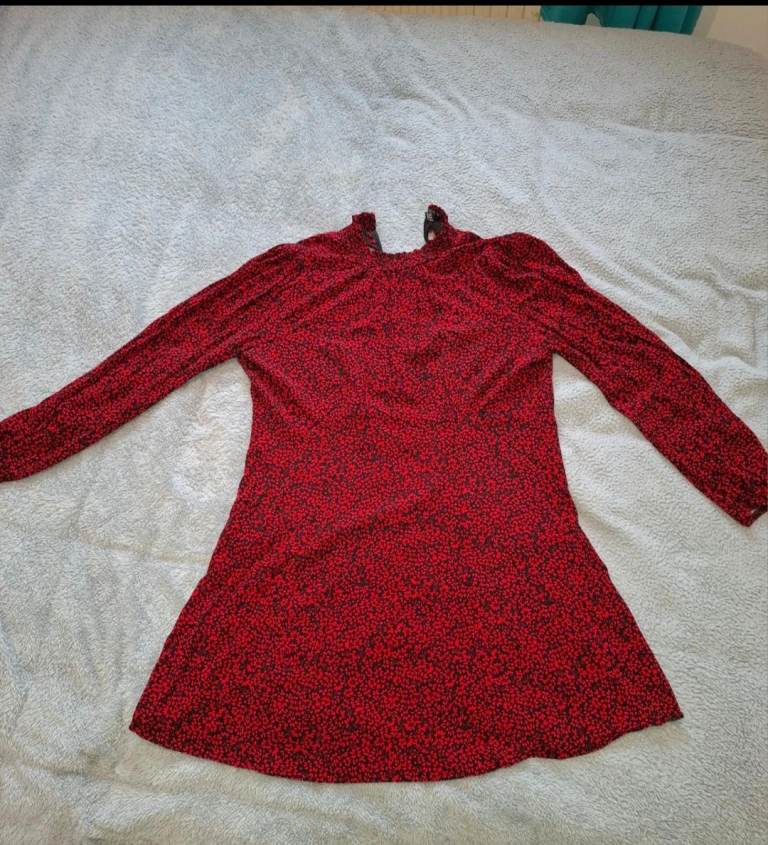 S16 Lovely Red and Black Patterned Dress – Good Condition