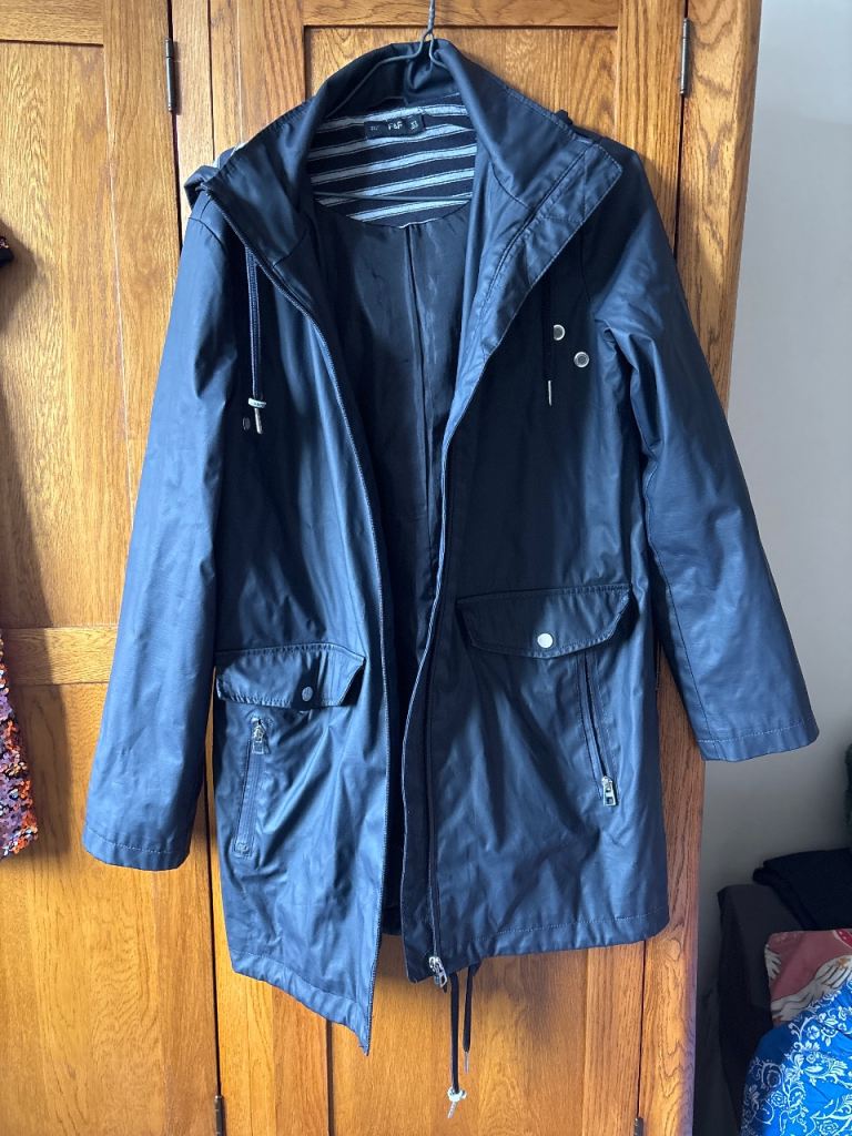 Navy lightweight rain mac. 