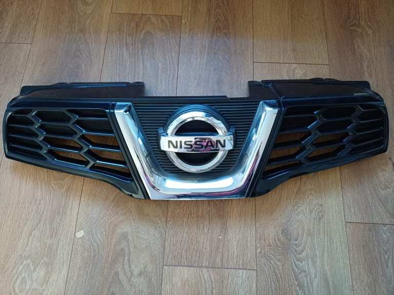 NISSAN QASHQAI 2010 - 2014 FRONT RADIATOR GRILLE 62310BR00A