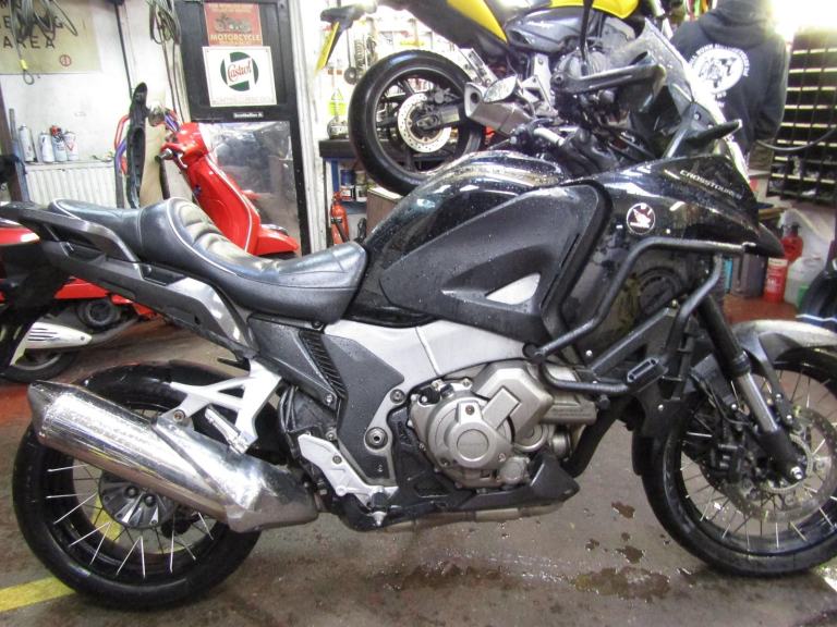 HONDA VFR 1200 DCT CROSSTOURER , 17500 MILES * BARGINE PRICE* MOT ONE YEAR *