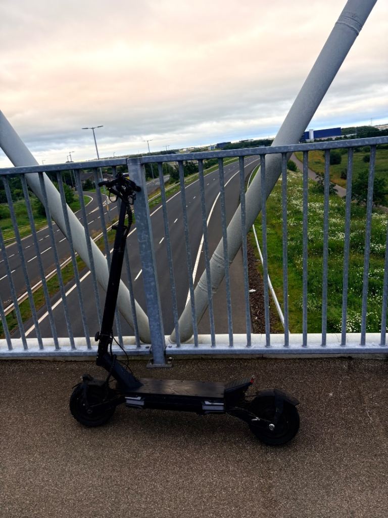 Electric scooter