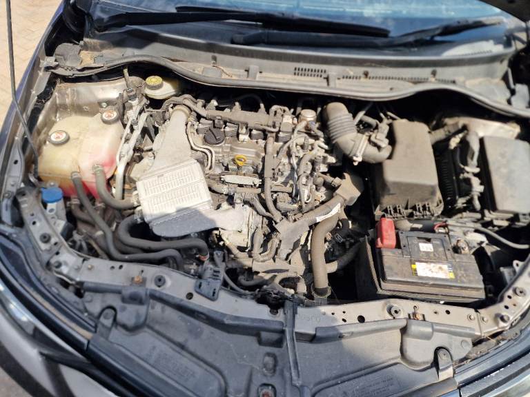 Toyota, AURIS, Hatchback, 2017, Manual, 1197 (cc), 5 doors