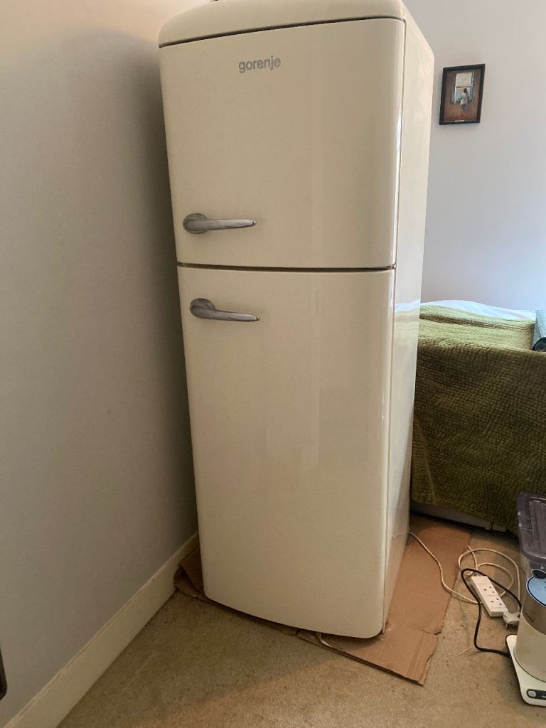 Immaculate retro style fridge freezer