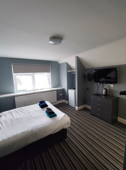 Spacious & Cosy Studio for Rent in - TW7 5NA