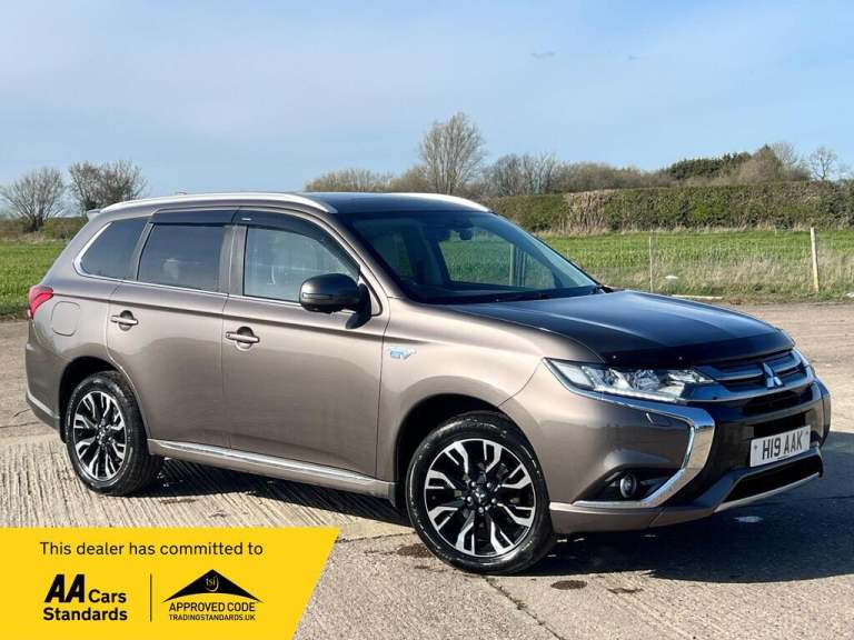 2017 Mitsubishi Outlander 2.0h 12kWh 5h CVT 4WD Euro 6 (s/s) 5dr ESTATE Petrol/Electric Hybrid Au...