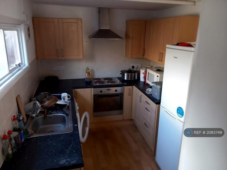 1 bedroom in Queens Court, Exmouth, EX8 (#2083749)