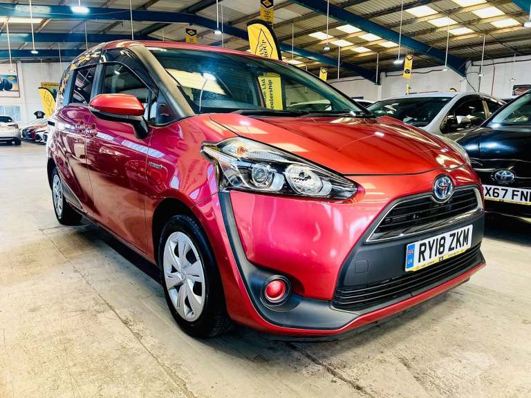 2018 Toyota Sienta Toyota Sienta Hybrid Petrol Red 2018 7 Seater 1.5L Hybrid