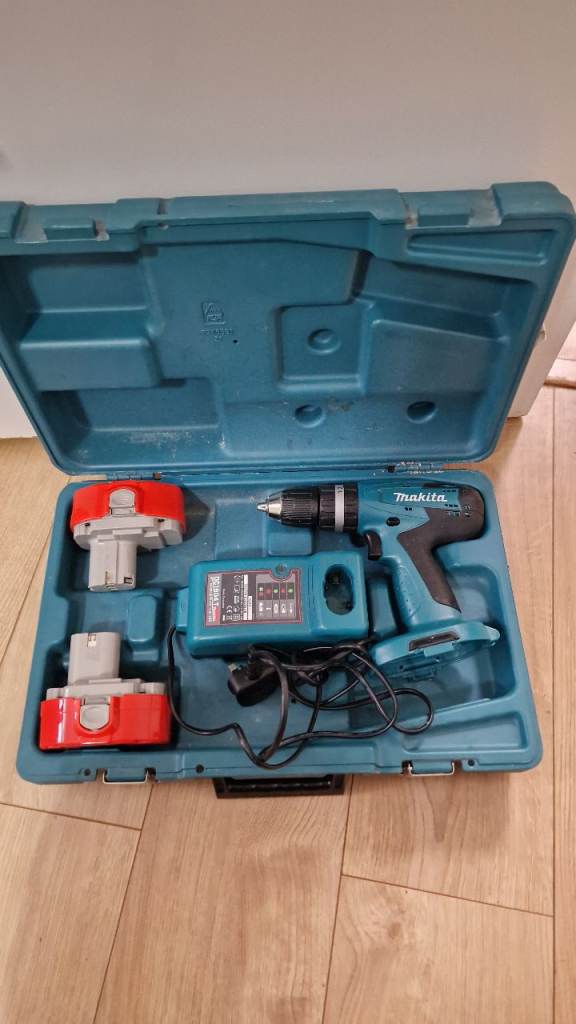 MAKITA CORDLESS DRILL