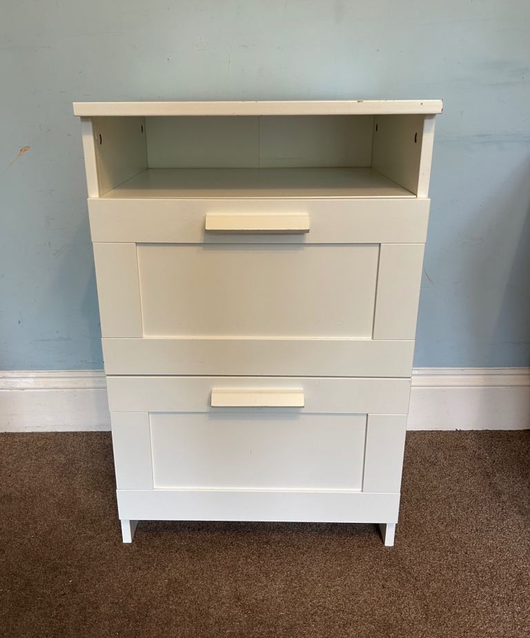 1 White Bedside 2 Drawers 1 Shelf H30.5in/77.5cm W20in/51cm D16.5in/42cm Good condition  J329