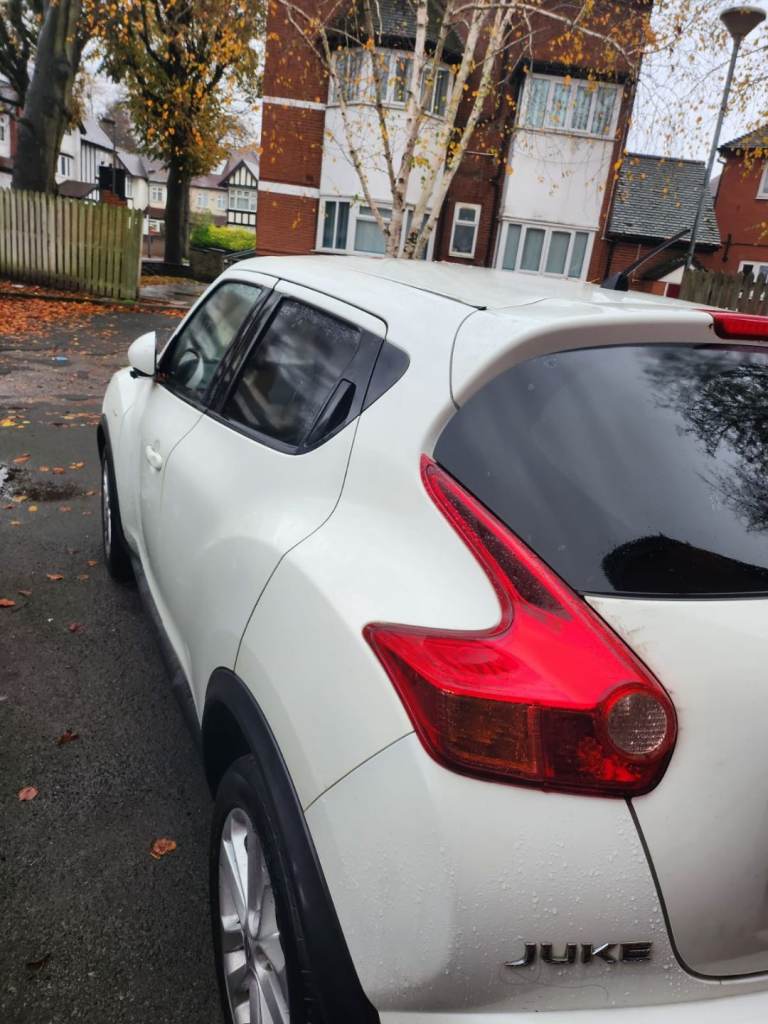 Nissan, JUKE, Hatchback, 2012, Semi-Auto, 1598 (cc), 5 doors