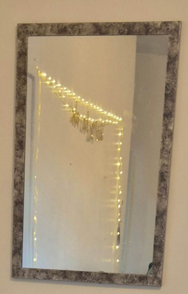 Mirror 
