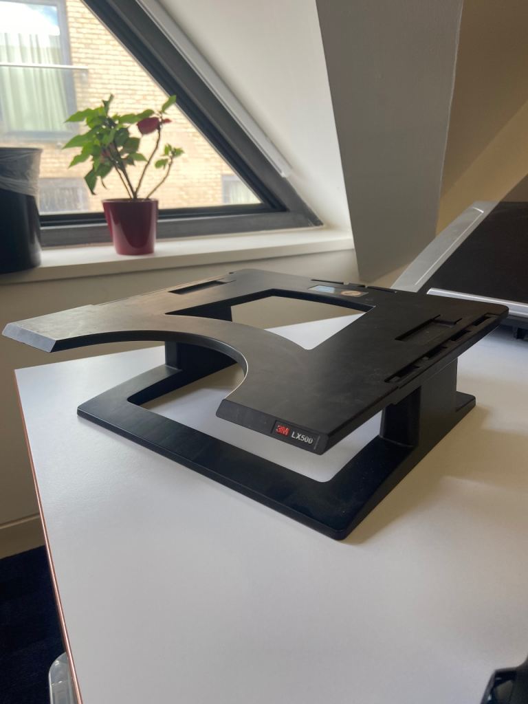3M LX500 Adjustable laptop stand