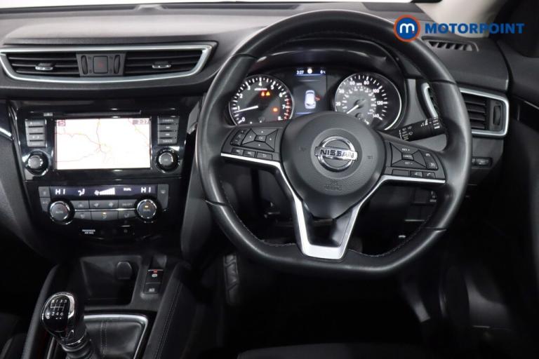 2020 Nissan Qashqai 1.3 DiG-T N-Connecta 5dr [Glass Roof Pack] SUV Petrol Manual