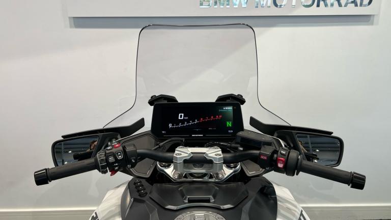 2025 BMW R1300 BMW R1300 RT LE ASA (25MY) TOURER Petrol Manual