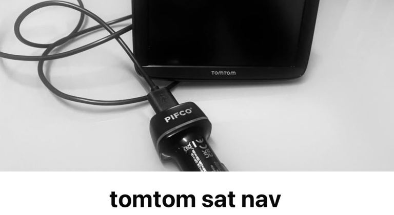 TomTom Sat Nav with Pifco Car Charger