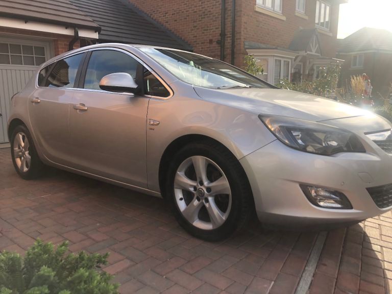 Vauxhall, ASTRA, Hatchback, 2011, Other, 1956 (cc), 5 doors