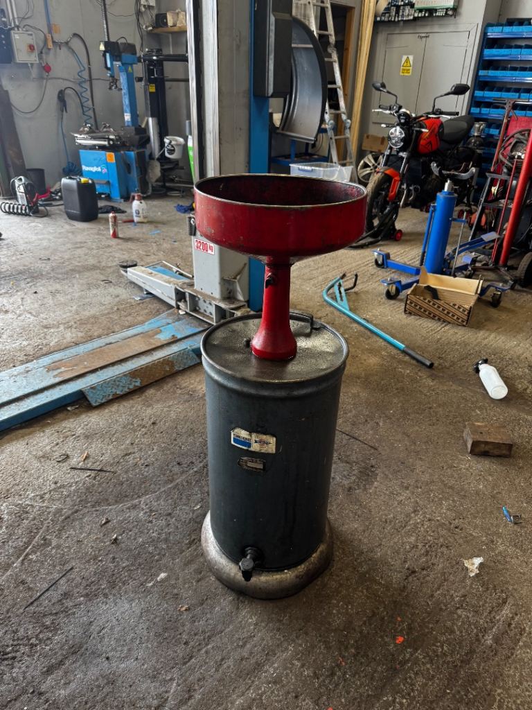 Tecalemit oil drain pan / tank