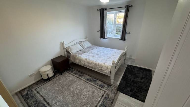 Large Double Room for Rent