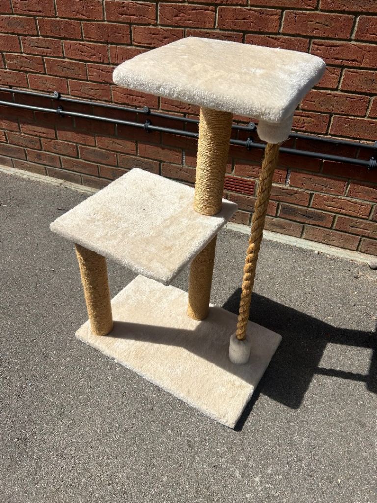 Cat tree