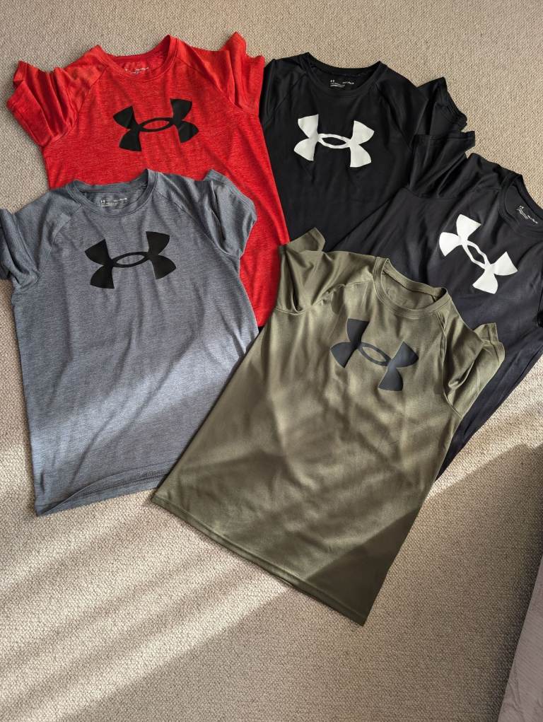 image for Under Armour Tops