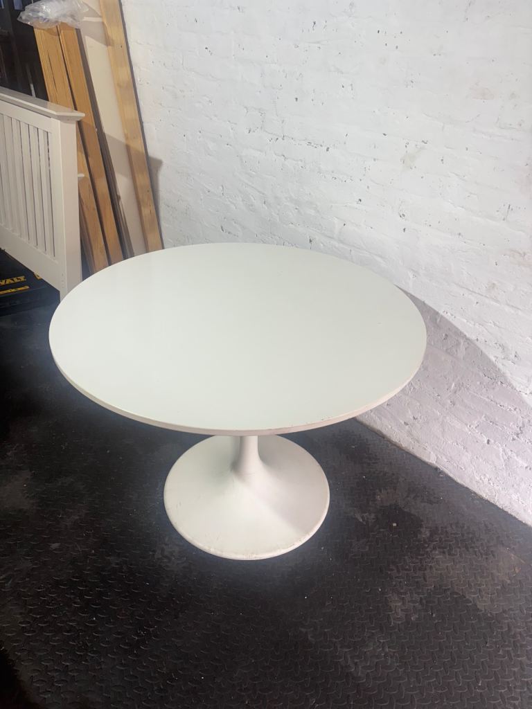 White Ikea round dining table