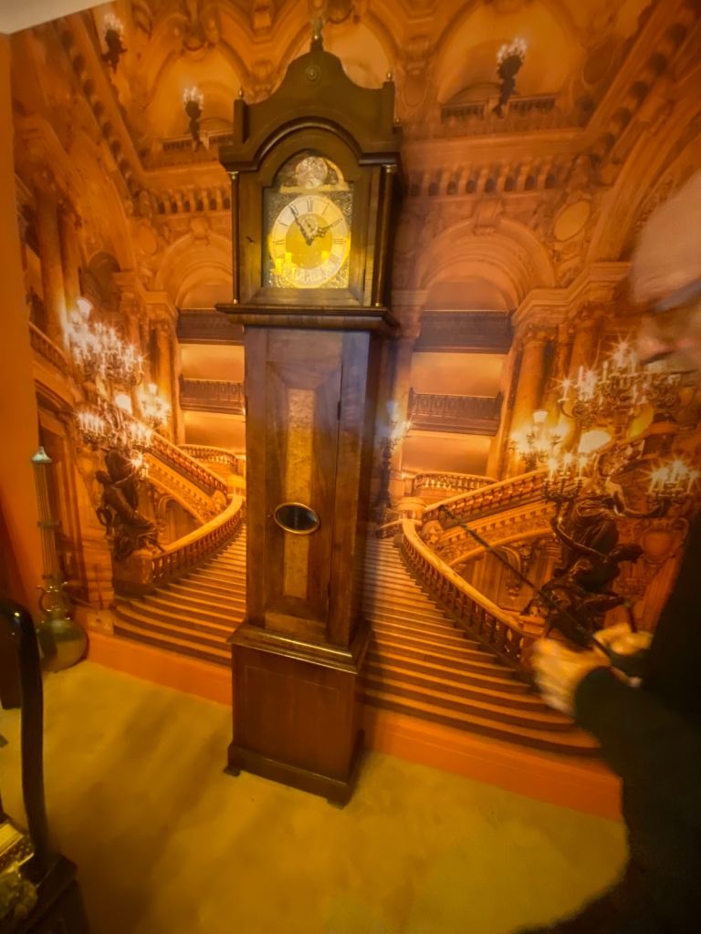 LONG CASE CLOCK WITH WESTMINSTER CHIMES 
