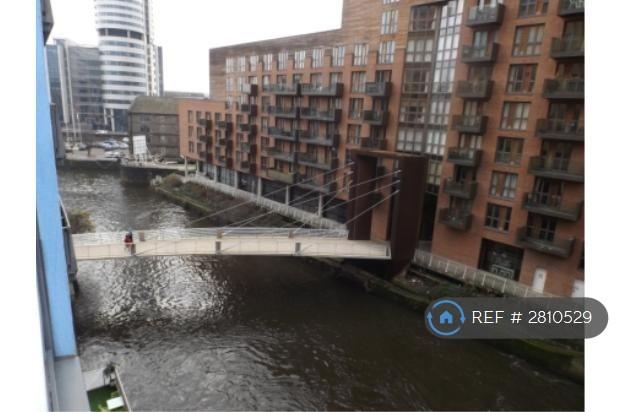 2 bedroom flat in Little Neville Street, Leeds, LS1 (2 bed) (#2810529)