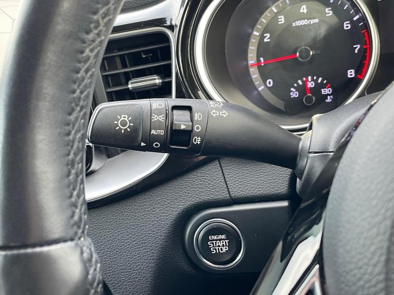 2020 Kia XCeed 1.0 T-GDi 3 Euro 6 (s/s) 5dr HATCHBACK Petrol Manual