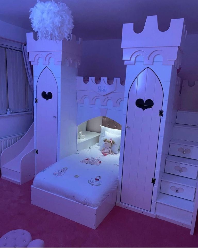 Princess castle bunk bed