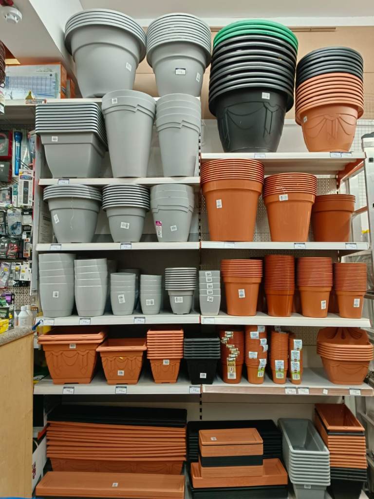 Plant Pots / Flower Pots / for indoor outdoor gardens, Compost and soil available too