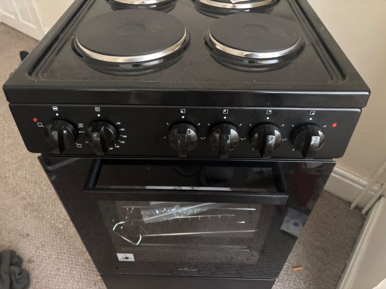 Willow 50cm Electric Cooker (WE50SSB) – £200 ONO