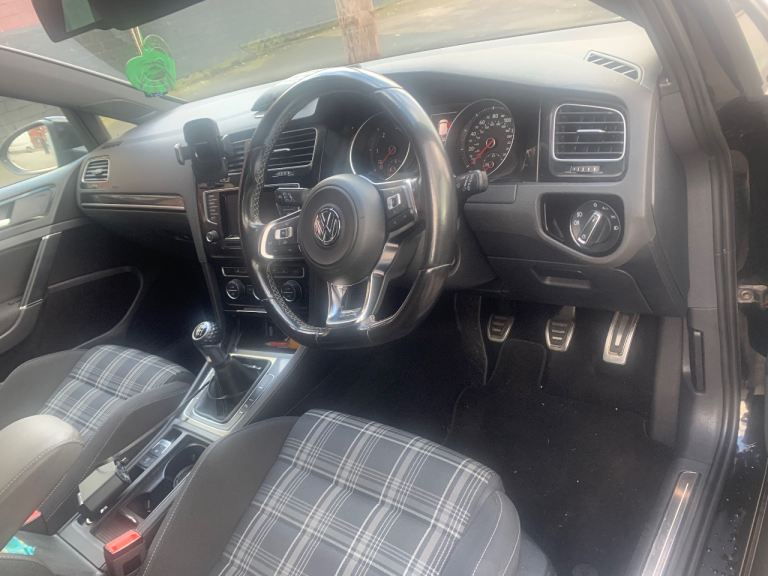 Volkswagen, GOLF, Hatchback, 2015, Manual, 1968 (cc), 5 doors