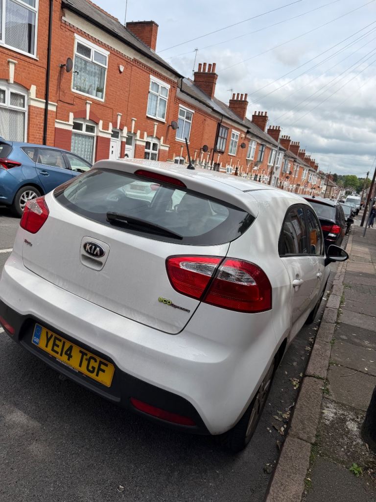 Kia, RIO, Hatchback, 2014, Manual, 1396 (cc), 5 doors