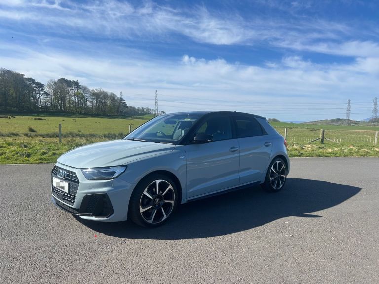 AUDI A1 2021 - 3.0 BLACK EDITON