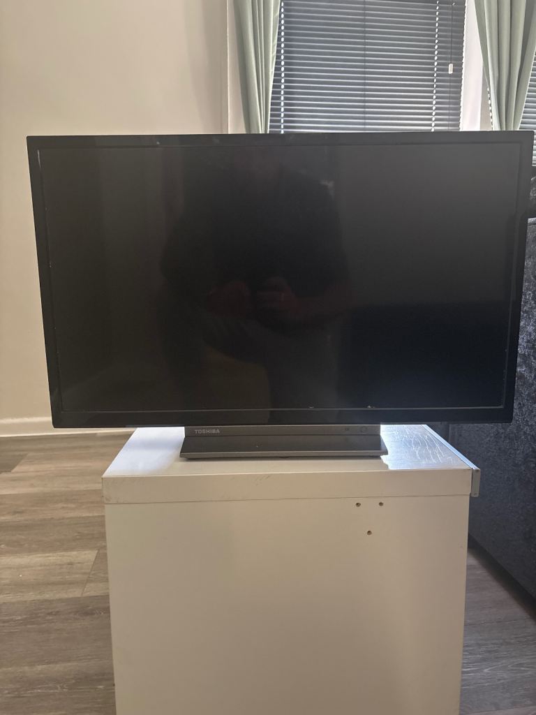 Toshiba Flat Screen TV - Good Condition