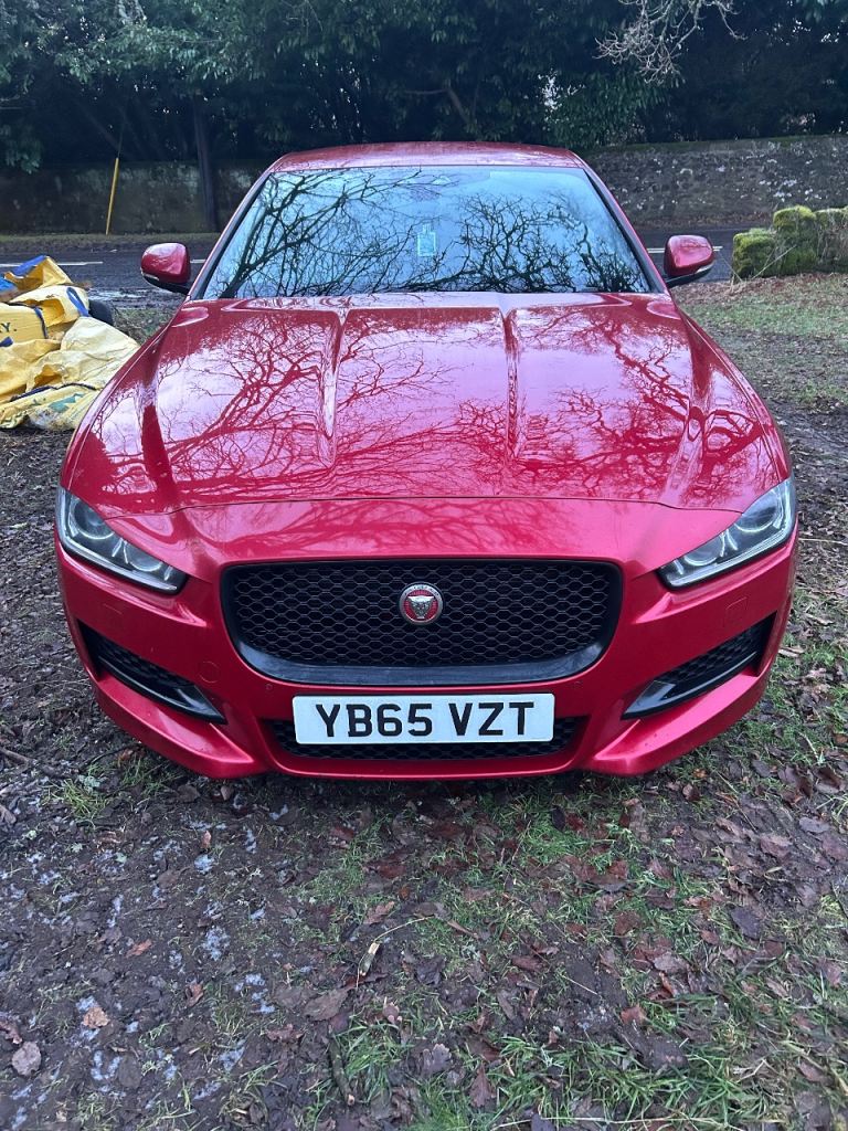 Jaguar XE R-sport ! Long mot ! 3 owners from new! Top spec ! Ulez compliant!£30 per year tax ! 