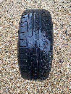 Pirelli Sottozero 210 Tyre 205 x 50 x 17